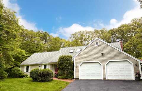 160 Coachman Lane, Marstons Mills, MA 02648