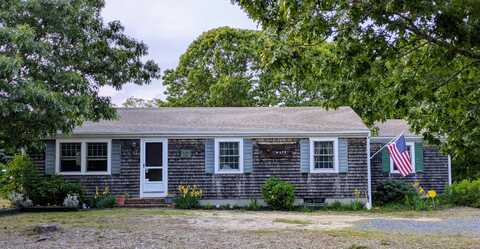 13 Pilgrim Lane, Eastham, MA 02642