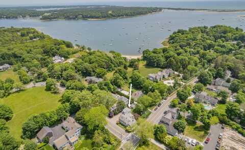 5 Putnam, Cotuit, MA 02635