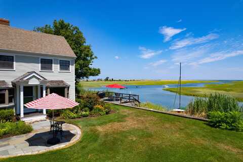 7 Sunrise Lane, Sandwich, MA 02563