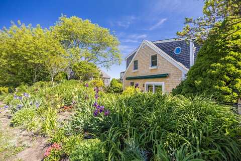 20 Conwell Street, Provincetown, MA 02657
