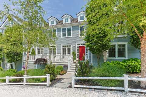 29 Point Street, Provincetown, MA 02657