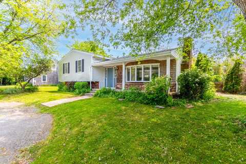 49 Broken Bow Lane, East Falmouth, MA 02536