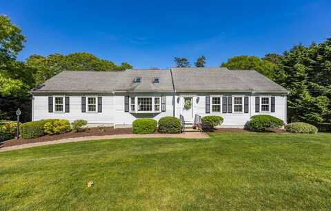 18 Curve Hill Road, South Yarmouth, MA 02664