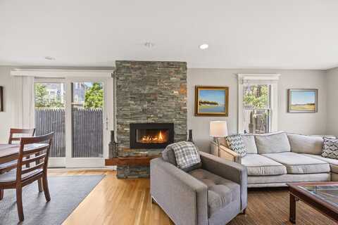 10 Seashore Park Drive, Provincetown, MA 02657