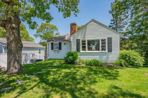 22 Wallace Point, Buzzards Bay, MA 02532
