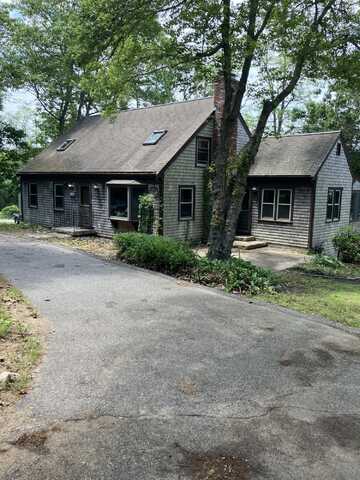 1094 County Road, Pocasset, MA 02559