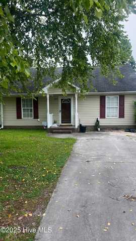 4328 Magellan Court, Ayden, NC 28513
