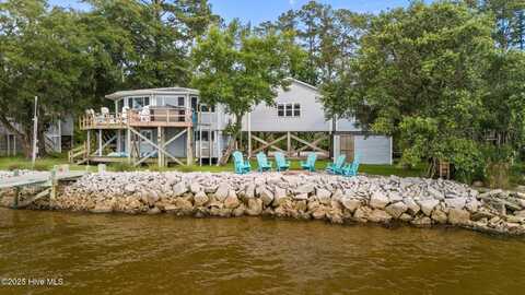 221 Creek Road, Beaufort, NC 28516