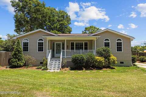 221 Salty Shores Road, Newport, NC 28570