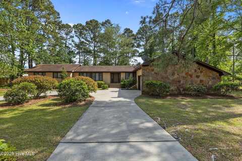 3703 Oxford Court, Morehead City, NC 28557