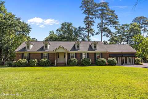 1909 Pawnee Drive, Kinston, NC 28504