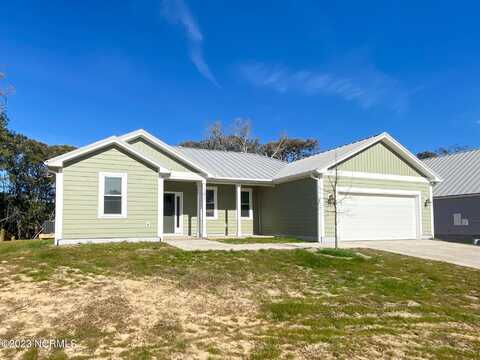 101 Evergreen Lane, Pine Knoll Shores, NC 28512