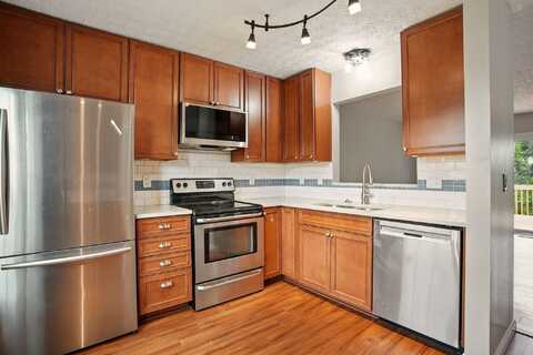280 Chatterly Lane, Columbus, OH 43207