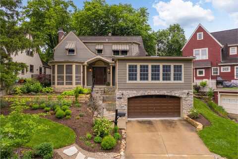 137 E Torrence Road, Columbus, OH 43214