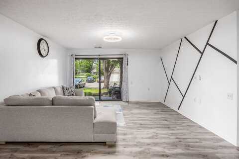6829 Meadow Creek Drive, Columbus, OH 43235
