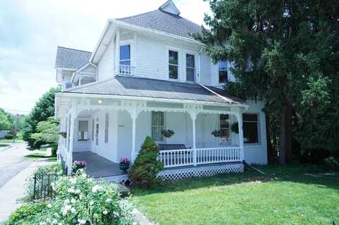 7 W Columbus Street, Lithopolis, OH 43136