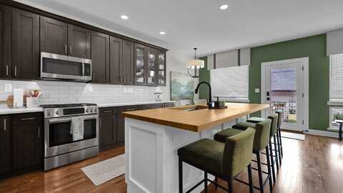 1098 Oregon Avenue, Columbus, OH 43201