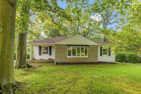 1300 Longwood Drive NE, Lancaster, OH 43130