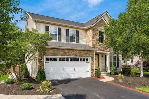110 Stirling Way, Etna, OH 43062
