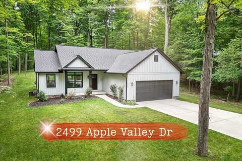 2499 Apple Valley Drive, Howard, OH 43028
