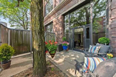 78 E Chestnut Street, Columbus, OH 43215