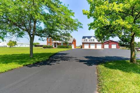 6694 Brooks Miller Road, Circleville, OH 43113