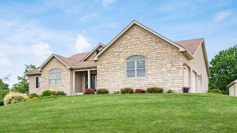 10 Thornberry Drive, Thornville, OH 43076
