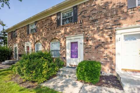 83 Tarryton Court W, Columbus, OH 43228