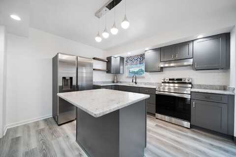 1345 Molly Lane, Columbus, OH 43207