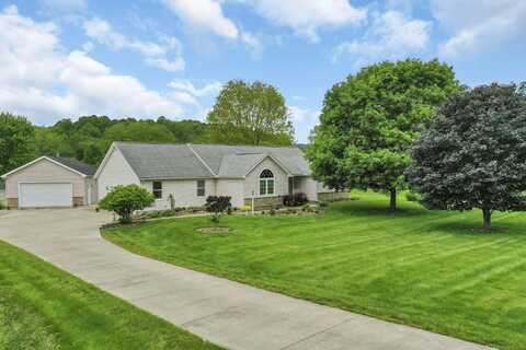 4700 Chestnut Hills Road NE, Newark, OH 43055