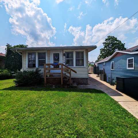 714 Monroe Street, Port Clinton, OH 43452