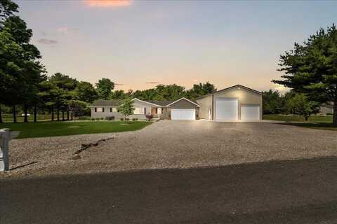 4382 Holiday Lane, Bellefontaine, OH 43311