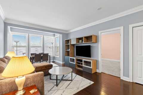 925 Ingleside Avenue, Columbus, OH 43215