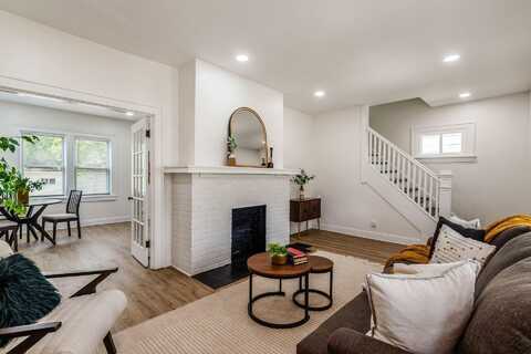 1233 Oakwood Avenue, Columbus, OH 43206