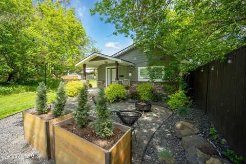 924 N 6TH ST, Coeur D Alene, ID 83814