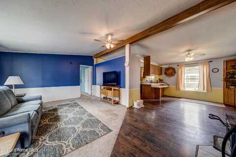 1952 E 12TH AVE, Post Falls, ID 83854