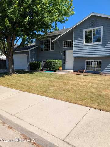902 E GLACIER PEAK DR, Post Falls, ID 83854