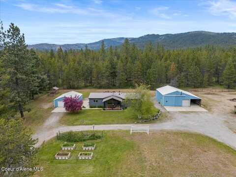 433 Shamar Dr, Blanchard, ID 83804