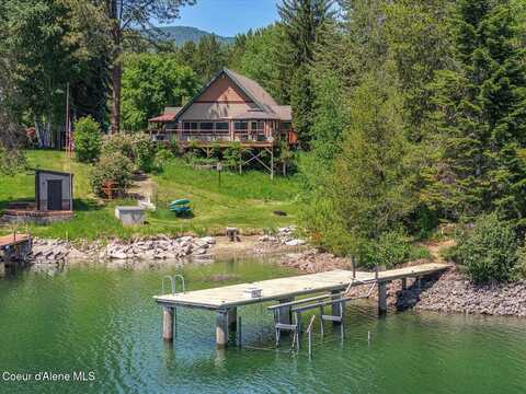 415 Laclede Shores Dr, Laclede, ID 83841