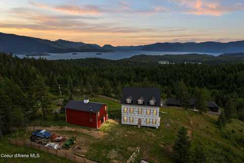 556 Vortex Way, Sagle, ID 83860