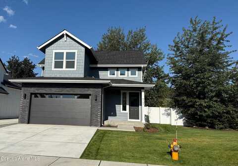 9151 N Raintree Ln, Hayden, ID 83835