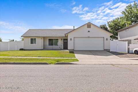 1601 N Summer Rose St, Post Falls, ID 83854