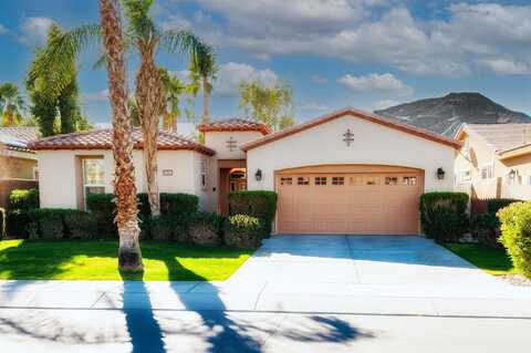 81945 Golden Star Way, La Quinta, CA 92253