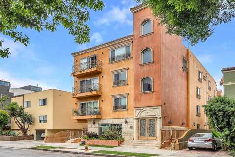 8420 Blackburn Avenue, Los Angeles, CA 90048