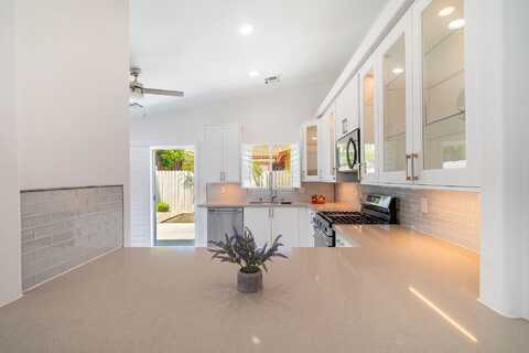 53045 Avenida Obregon, La Quinta, CA 92253