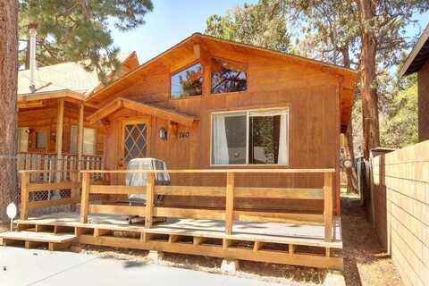 740 Los Angeles Avenue, Sugarloaf, CA 92386
