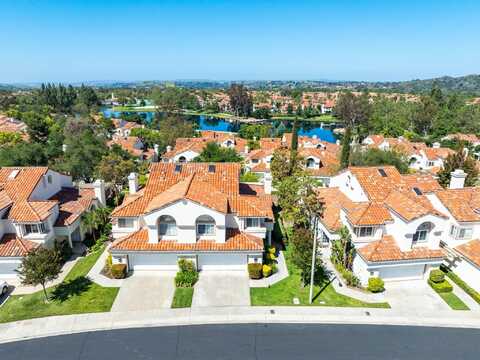 23 Calle Katrina, Rancho Santa Margarita, CA 92688