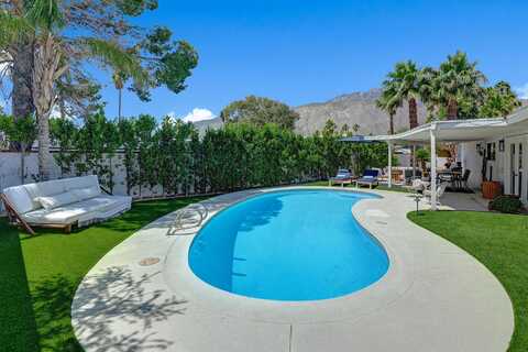 1373 E Madero Circle, Palm Springs, CA 92262
