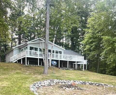3494 E Pinecrest, Gladwin, MI 48624